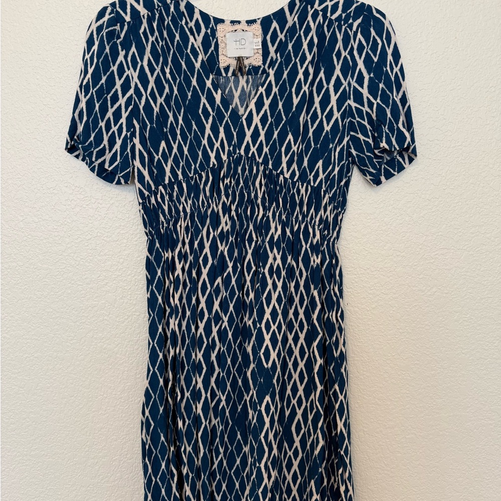 HD in Paris Navy and Cream Geometric Blouse
